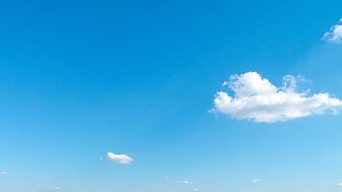 Blauwe lucht